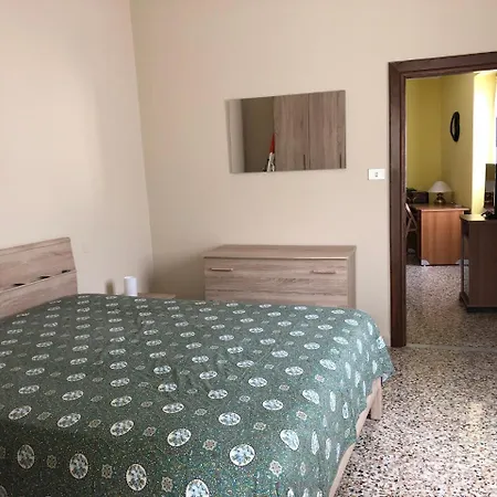 度假居 Il Dolce Rifugio Di Bernardo 因佩里亚